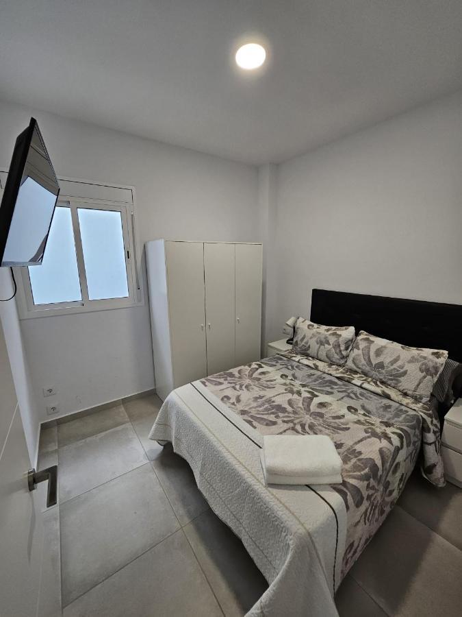 Apartamentos La Meridian Барселона Екстериор снимка